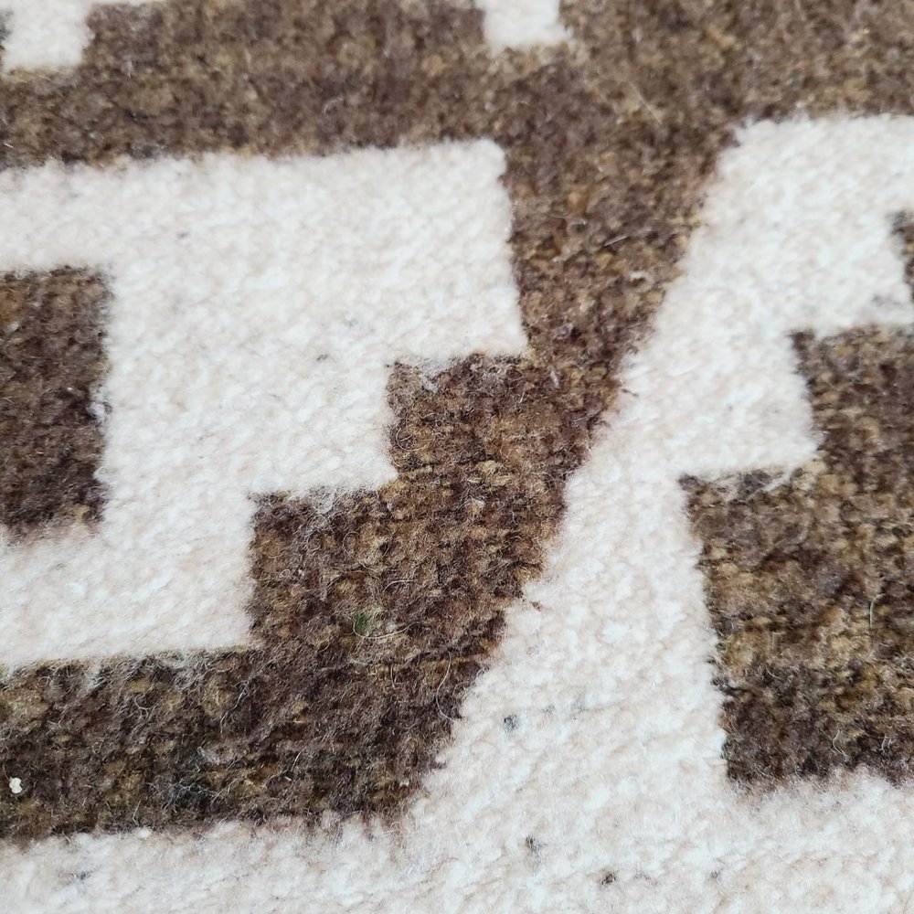 Vintage Huancatex 100% Lana wool Aztec design blanket. - Picture 9 of 10